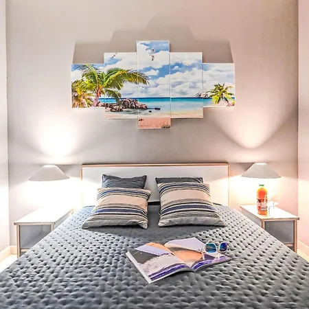Les Bastides - I3 049 By Interhome Lejlighed